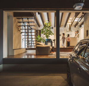 かっこいい工務店　熊本県　ブレスホーム　施工例　#2　シンプルモダン　インナーガレージ