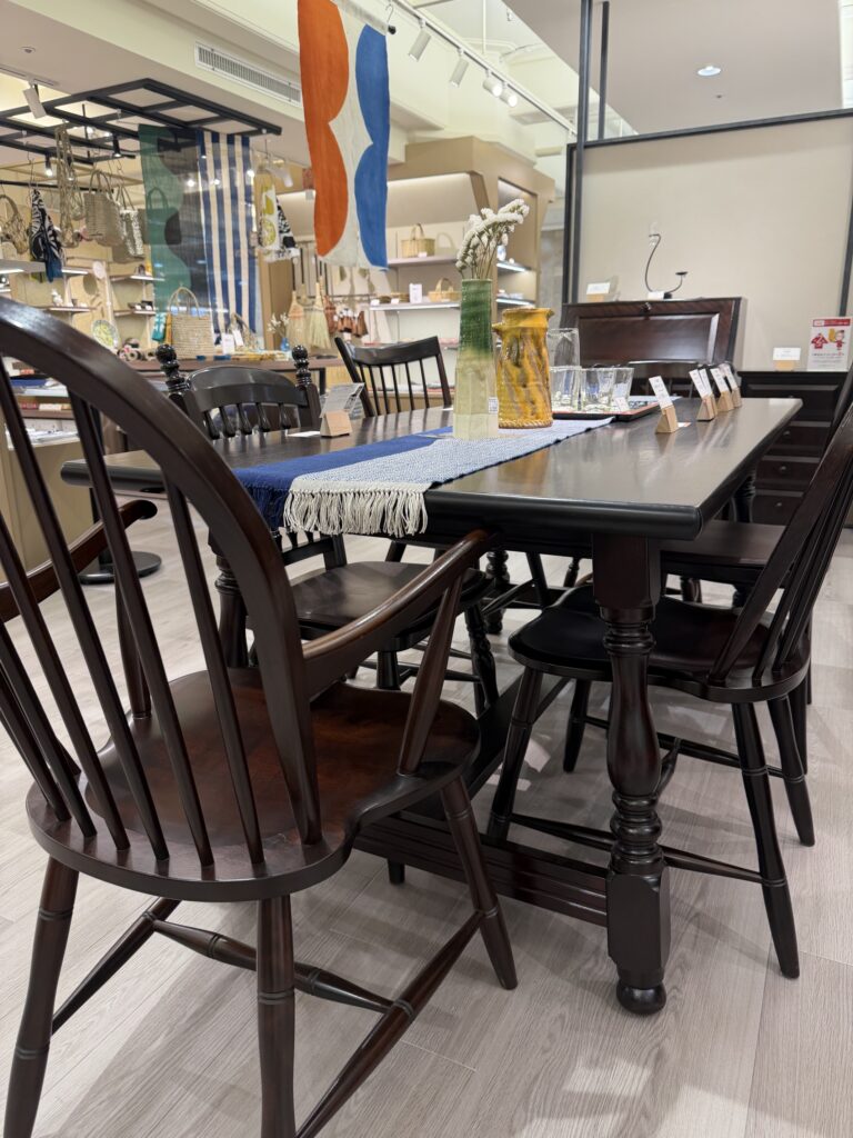 かっこいい工務店　松本民芸家具　ダイニングセット　3