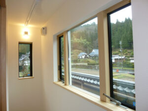 かっこいい工務店　京都府　足立住建　ADACHI住建　施工例　#1　ナチュラルモダン　内観　2階ホール