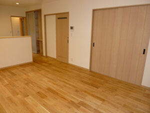 かっこいい工務店　京都府　足立住建　ADACHI住建　施工例　#1　ナチュラルモダン　内観　LDK