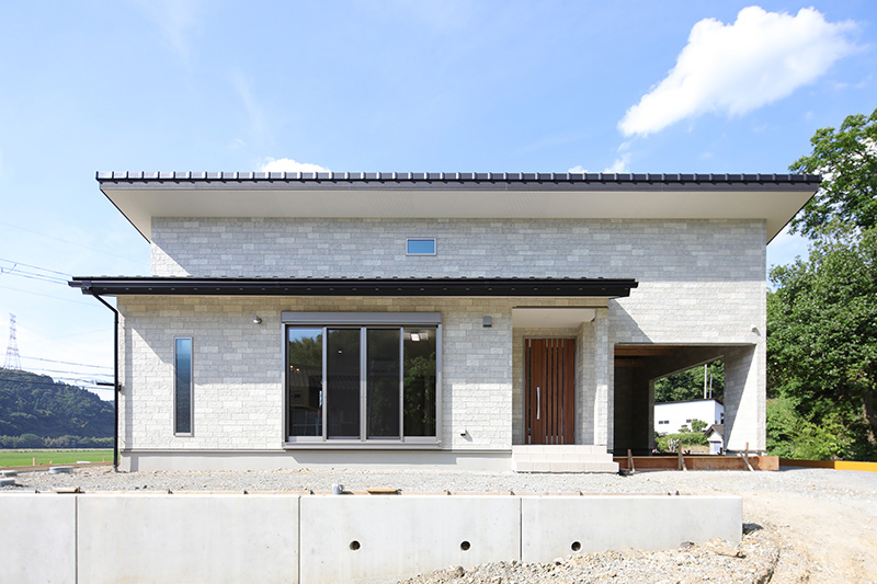 かっこいい工務店　京都府　ADACHI住建　足立住建　施工例　＃3　新築　戸建　平屋　　ナチュラルモダン　外観