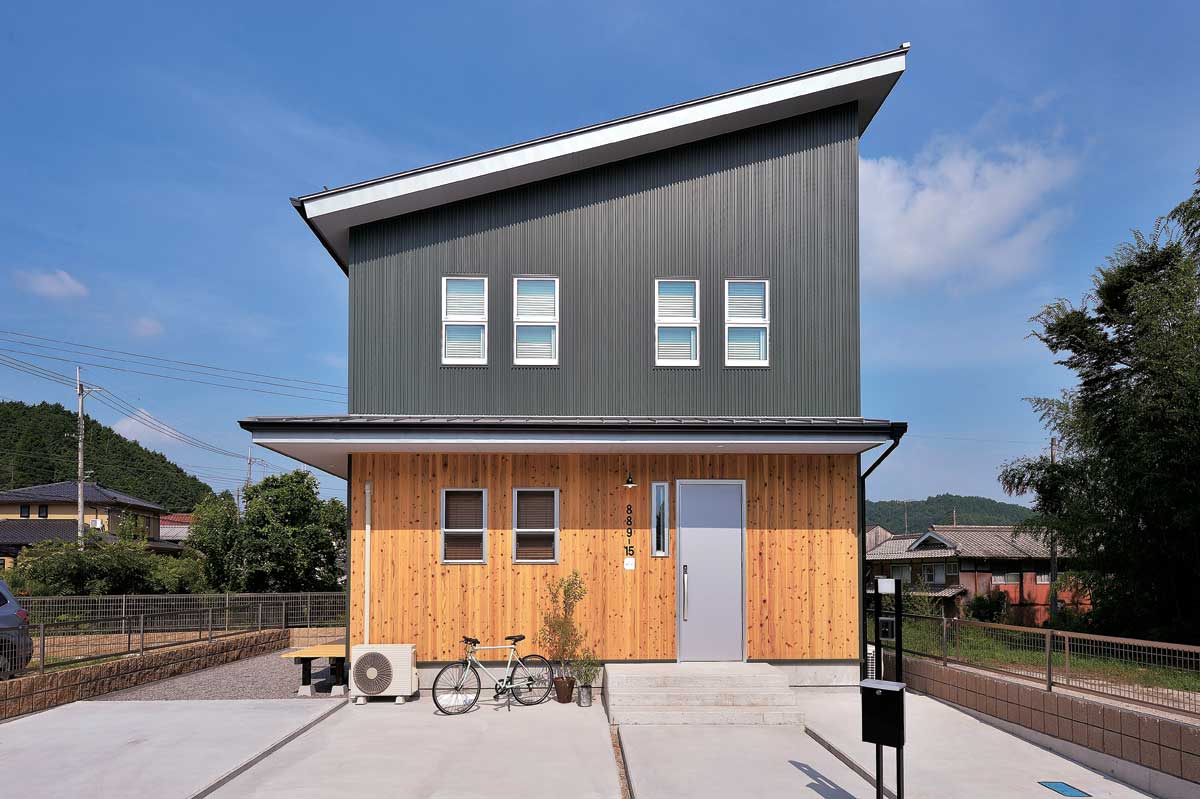 かっこいい工務店　京都府　ADACHI住建　足立住建　施工例　＃4　新築　戸建　ナチュラルモダン　外観