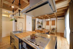 かっこいい工務店　京都府　ADACHI住建　足立住建　施工例　＃4　新築　戸建　ナチュラルモダン　内観　アイランドキッチン　2