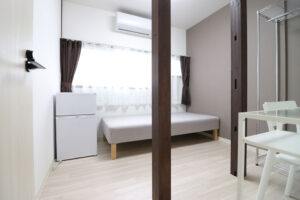 かっこいい工務店　東京都　バークノア　施工例　＃1　リノベーション　シェアハウス　　　個室　５