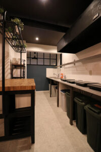 かっこいい工務店　東京都　バークノア　施工例　＃1　リノベーション　シェアハウス　　キッチン　４