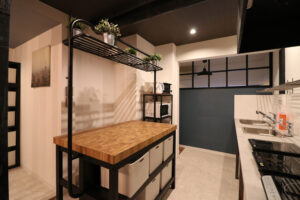 かっこいい工務店　東京都　バークノア　施工例　＃1　リノベーション　シェアハウス　　キッチン　５