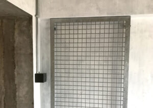 っこいい工務店　東京都　バークノア　施工例　#2 リノベーション　マンション　インダストリアル　壁掛け