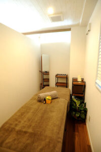 かっこいい工務店　東京都　バークノア　施工例　#3　リノベーション　オフィスビル　ピラティススタジオ　個室