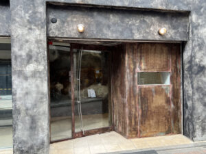 かっこいい工務店 東京　バークノア　施工例　9　リノベーション　テナント　店舗　花屋　外観　4