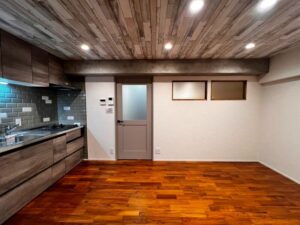 かっこいい工務店　東京　バークノア　建築実例　16　リノベーション　マンション　ナチュラル　モダン　キッチン　ダイニング　2