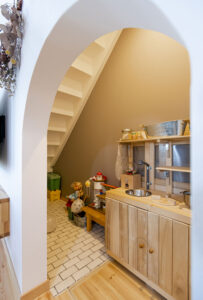 かっこいい工務店　熊本県　ブレスホーム　施工例　＃6　アメリカン　階段下　収納