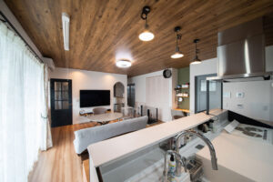 かっこいい工務店　熊本県　ブレスホーム　施工例　#8　ペットと暮らす家　アメリカン　内観　LDK