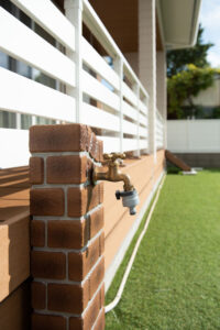 かっこいい工務店　熊本県　ブレスホーム　施工例　#8　ペットと暮らす家　アメリカン　外構　外水栓