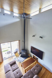 かっこいい工務店　熊本　ブレスホーム　施工事例 10 　プロヴァンス　吹き抜け　リビング