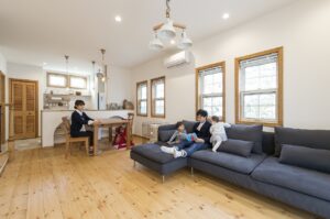 かっこいい工務店　福岡　ブルースホーム小倉　施工実例　11　新築　戸建　プロヴァンス　南仏　リビング