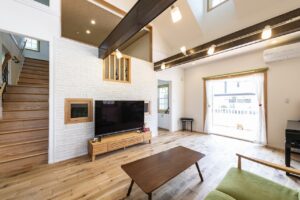 かっこいい工務店　福岡　ブルースホーム小倉　施工実例　10　新築　戸建て　プロヴァン　リビング