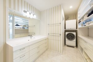 かっこいい工務店　福岡県　ブルースホーム　施工例　#3　新築　戸建　プロヴァンス　内観　洗面脱衣所　造作洗面