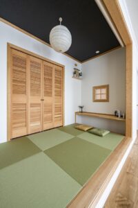 かっこいい工務店　福岡県　ブルースホーム　施工例　#4　新築　戸建　平屋　プロヴァンス　内観　小上がり　和室　琉球畳