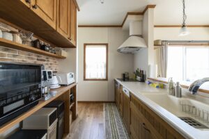 かっこいい工務店　福岡県　ブルースホーム　施工例　#5　新築　戸建　インナーガレージ　プロヴァンス　オープンキッチン