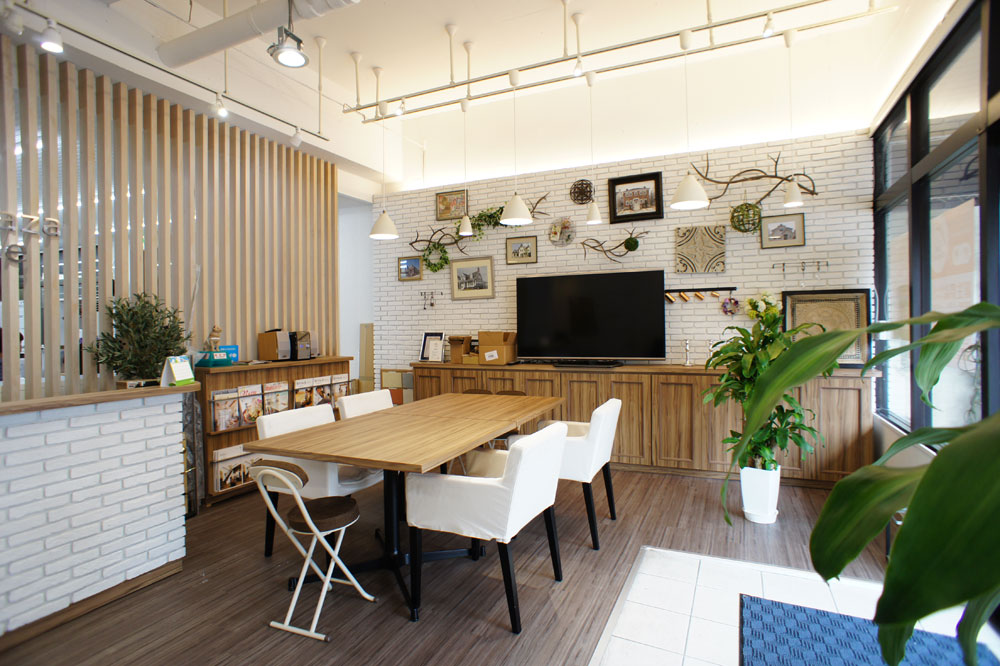 ブルースホーム小倉　ショールーム　内観