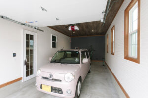かっこいい工務店　埼玉　デザインハウス・エフ　施工例9　平屋　プロヴァンス　＃インナーガレージ