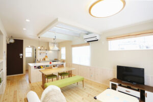 かっこいい工務店　山形　福井建設　施工実例　8　プロヴァンス　内観　LDK　2