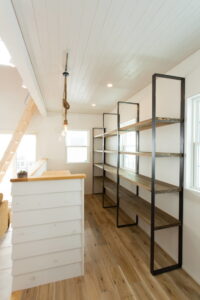 かっこいい工務店　山形　福井建設　施工例　＃5　新築　戸建　アメリカン　内観　オープンキッチン　2