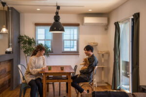 かっこいい工務店　山形　福井建設　施工実例　新築　戸建て　アメリカン　ナチュラル　ダイニング