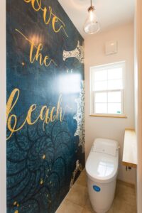 かっこいい工務店　山形　福井建設　施工実例　6　新築　戸建　アメリカン　内観　2階　トイレ