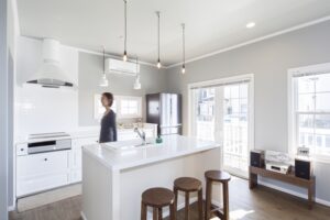 かっこいい工務店　埼玉県　デザインハウス・エフ　施工例　#1　アメリカン　平屋　キッチン　アイランドキッチン