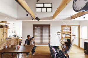 かっこいい工務店　埼玉県　デザインハウス・エフ　施工例　#6　アメリカン　ブルックリン　吹き抜け　LDK