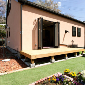 かっこいい工務店　埼玉県　デザインハウス・エフ　施工例　#8　プロヴァンス　外観　ウッドデッキ　2