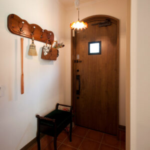 かっこいい工務店　埼玉県　デザインハウス・エフ　施工例　#8　プロヴァンス　内観　玄関ホール