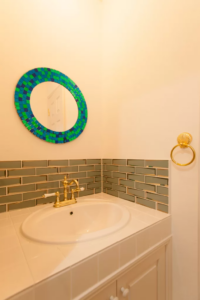 かっこいい工務店　埼玉　デザインハウス・エフ　施工事例　９　新築　戸建て　事務所併用　二世帯　アメリカン　造作　洗面化粧台　２