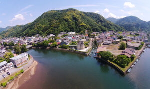 かっこいい工務店　静岡　北条建設　施工実例　６　コッツウォルズ　ブリック　内観　ドローン　２