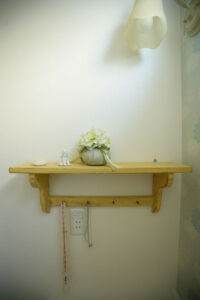 かっこいい工務店　東京都　ジェイプラン　施工例 #2　新築　戸建　プロヴァンス　内観　造作　棚