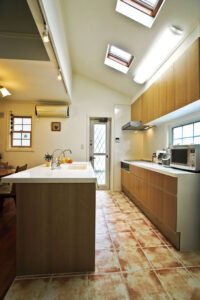 かっこいい工務店　東京都　ジェイプラン　施工例 #4　新築　戸建　プロヴァンス　アイランドキッチン