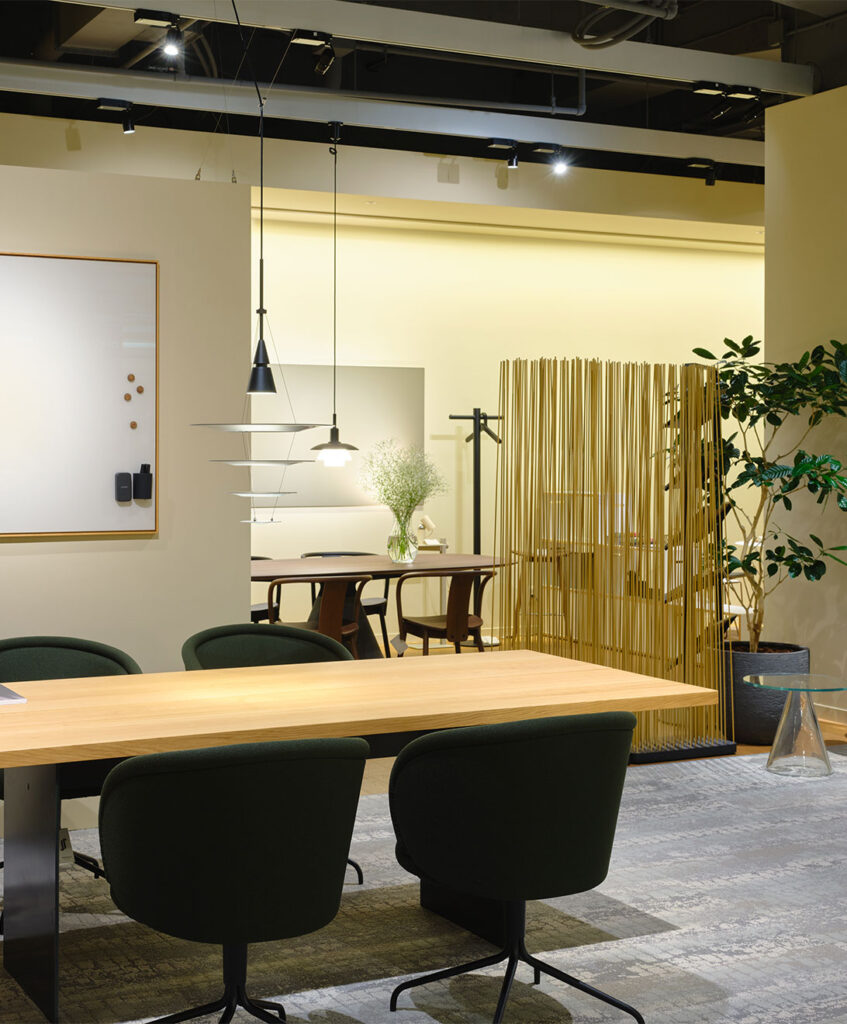 LIVING MOTIF リビング・モティーフ　店舗 B1