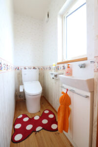 かっこいい工務店　鹿児島県　西郷建築　施工例 #1　新築　戸建　ナチュラル　トイレ