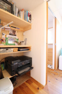 かっこいい工務店　鹿児島県　西郷建築　施工例 #1　新築　戸建　ナチュラル　造作　ワークデスク