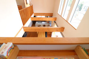 かっこいい工務店　鹿児島県　西郷建築　施工例 #1　新築　戸建　ナチュラル　1階　吹き抜け