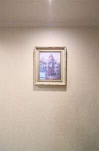 かっこいい工務店　鹿児島県　西郷建築　施工例　＃4　リノベーション　教会　内観　マリア　額装