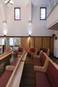 かっこいい工務店　鹿児島県　西郷建築　施工例　＃4　リノベーション　教会　内観　ステンドグラス　6