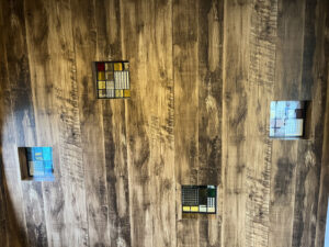 かっこいい工務店　鹿児島県　西郷建築　施工例　＃5　学童保育所　内観　ステンドグラス