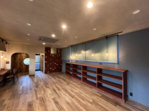 かっこいい工務店　鹿児島県　西郷建築　施工例　＃5　学童保育所　内観　造作棚