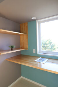かっこいい工務店　鹿児島県　西郷建築　施工例 #2　新築　戸建　平屋　ナチュラル　子供部屋　勉強机