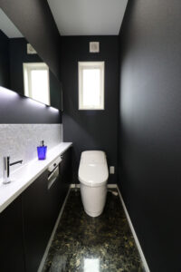 かっこいい工務店　鹿児島県　西郷建築　施工例 #2　新築　戸建　平屋　ナチュラル　トイレ