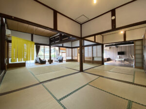 かっこいい工務店　鹿児島県　西郷建築　施工例 #3　リノベーション　古民家　宿泊施設　民泊　内観