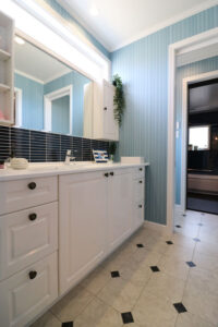 かっこいい工務店　宮城県　トガシホーム　施工例　＃5　チューダー　洗面所