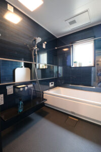 かっこいい工務店　宮城県　トガシホーム　施工例　＃5　チューダー　バスルーム